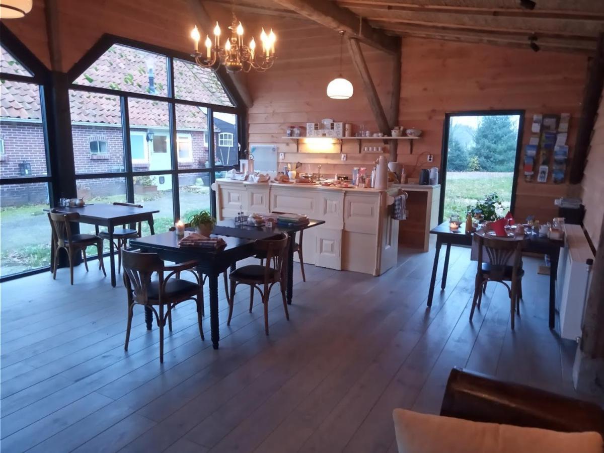 Pipowagen Lidewei Groningen Westerwolde Unieke Ligging Met Eigen Tuin En Vrij Uitzicht Over Veld Naar Natuurgebied Onstwedde Exteriér fotografie